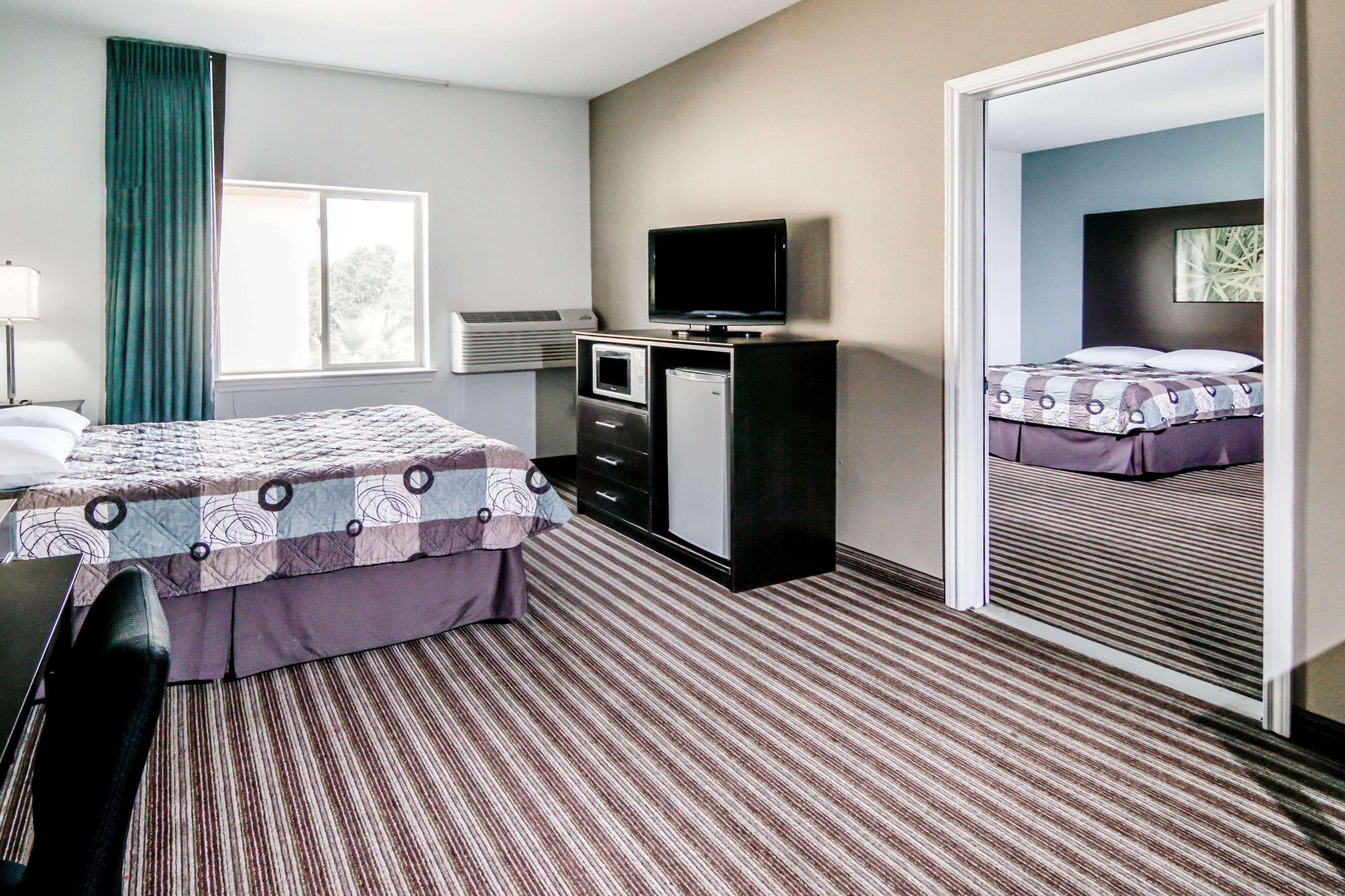 Super 8 By Wyndham Brenham Tx Hotel Luaran gambar