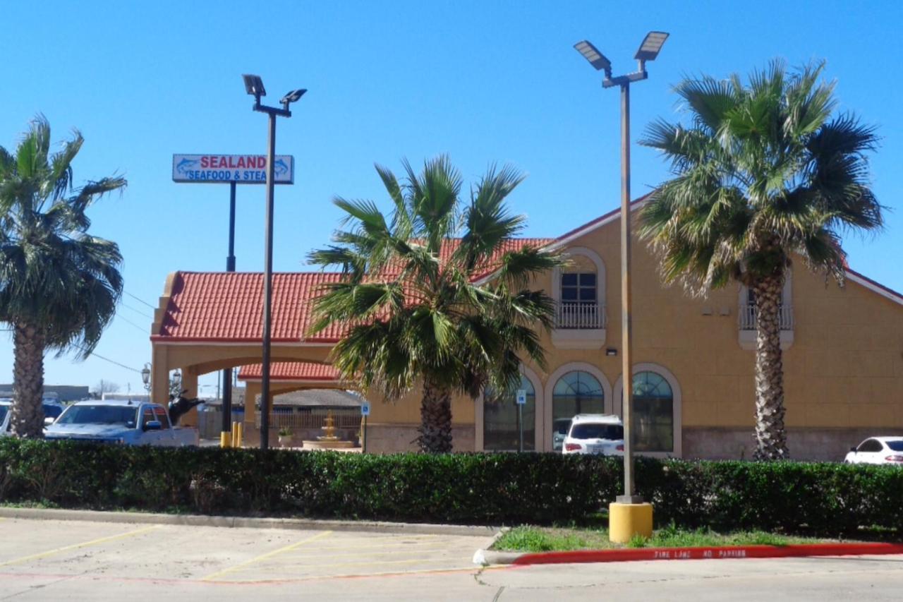 Super 8 By Wyndham Brenham Tx Hotel Luaran gambar